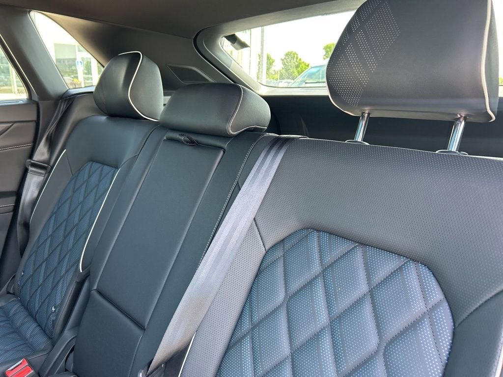 2026 Volkswagen Atlas Cross Sport SEL Premium R-Line
