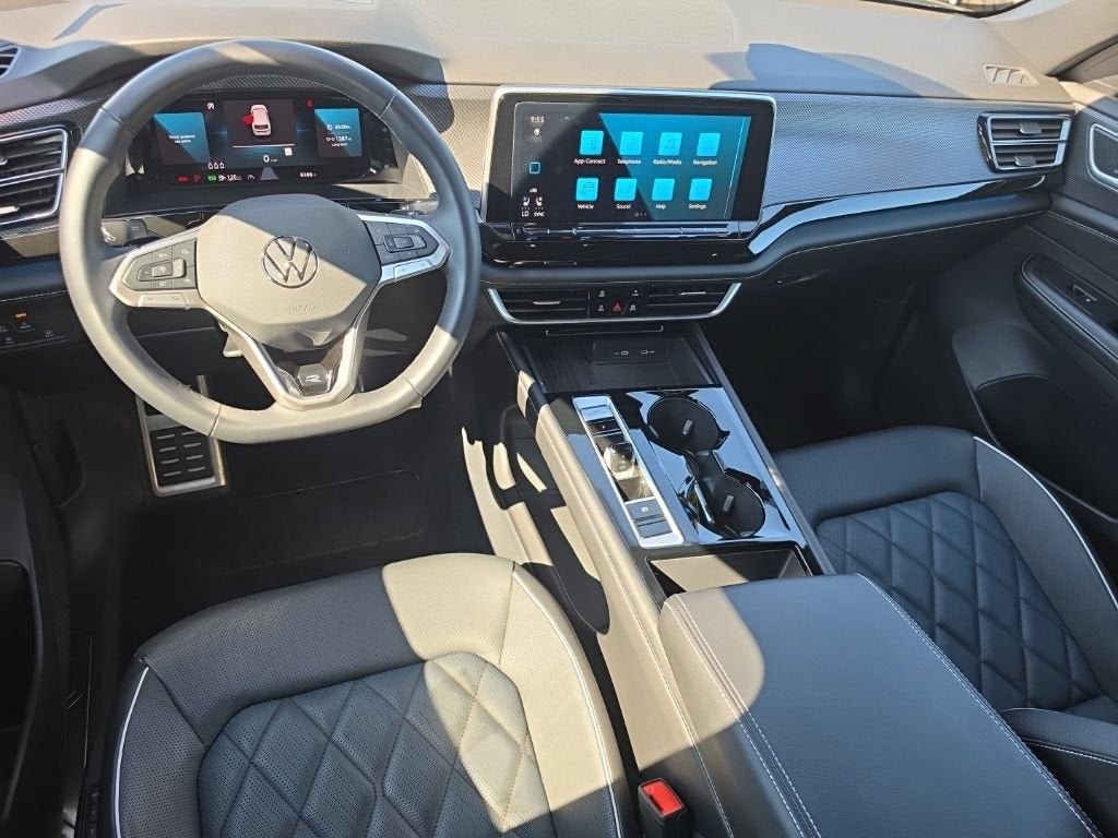 2026 Volkswagen Atlas Cross Sport SEL Premium R-Line