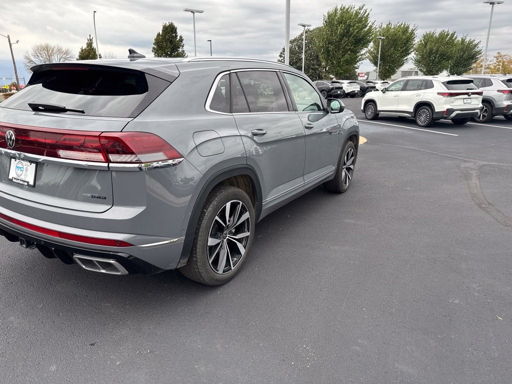 2024 Volkswagen Atlas Cross Sport 2.0T SEL Premium R-Line