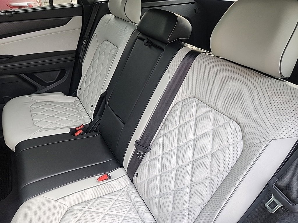 2024 Volkswagen Atlas Cross Sport 2.0T SEL Premium R-Line