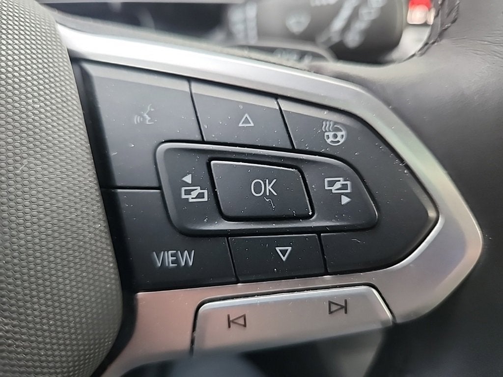 2024 Volkswagen Atlas Cross Sport 2.0T SEL Premium R-Line