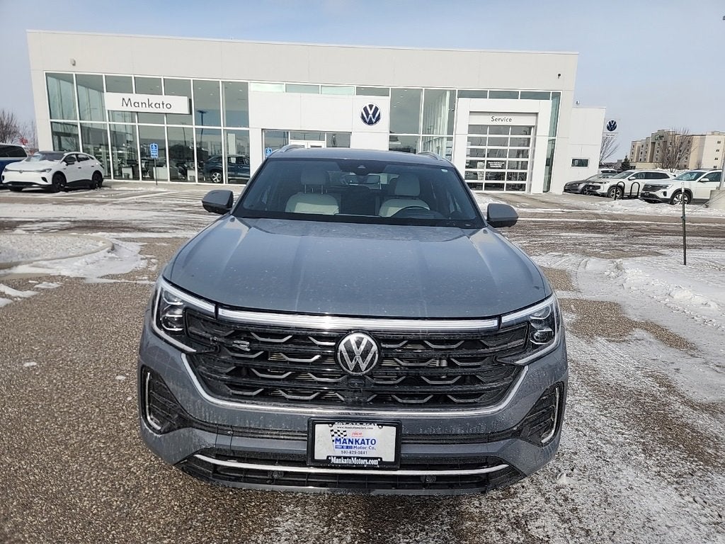 2024 Volkswagen Atlas Cross Sport 2.0T SEL Premium R-Line