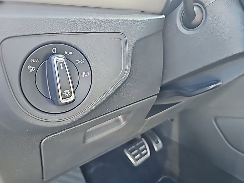 2021 Volkswagen Atlas Cross Sport 3.6L V6 SEL Premium R-Line