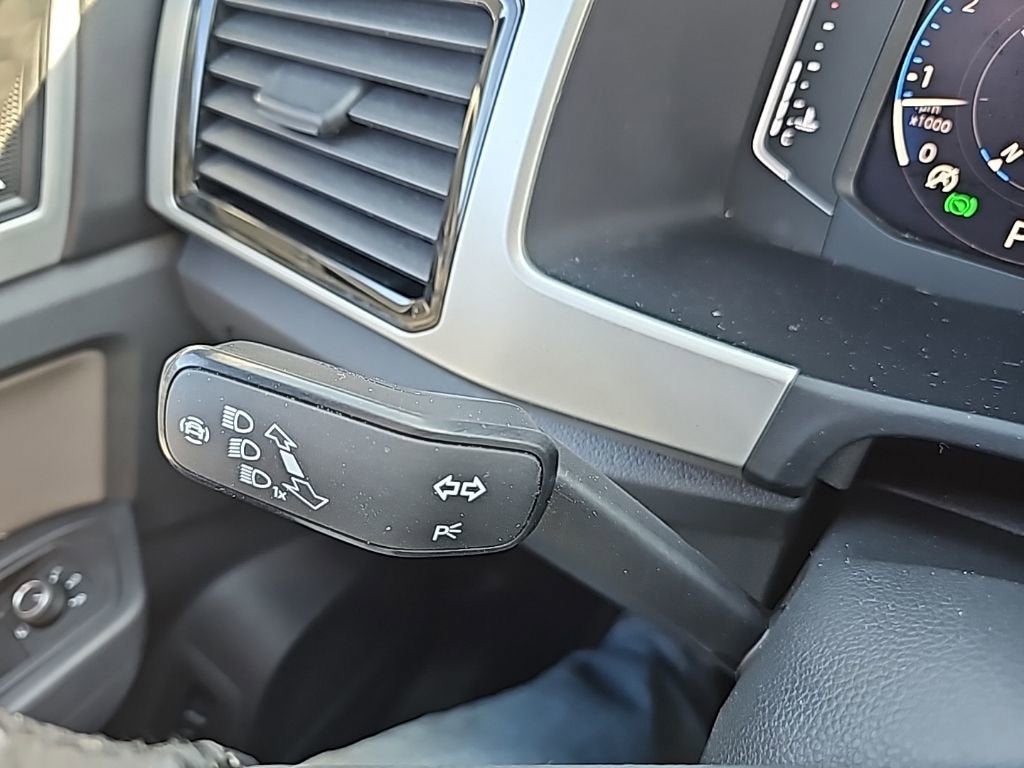 2021 Volkswagen Atlas Cross Sport 3.6L V6 SEL Premium R-Line