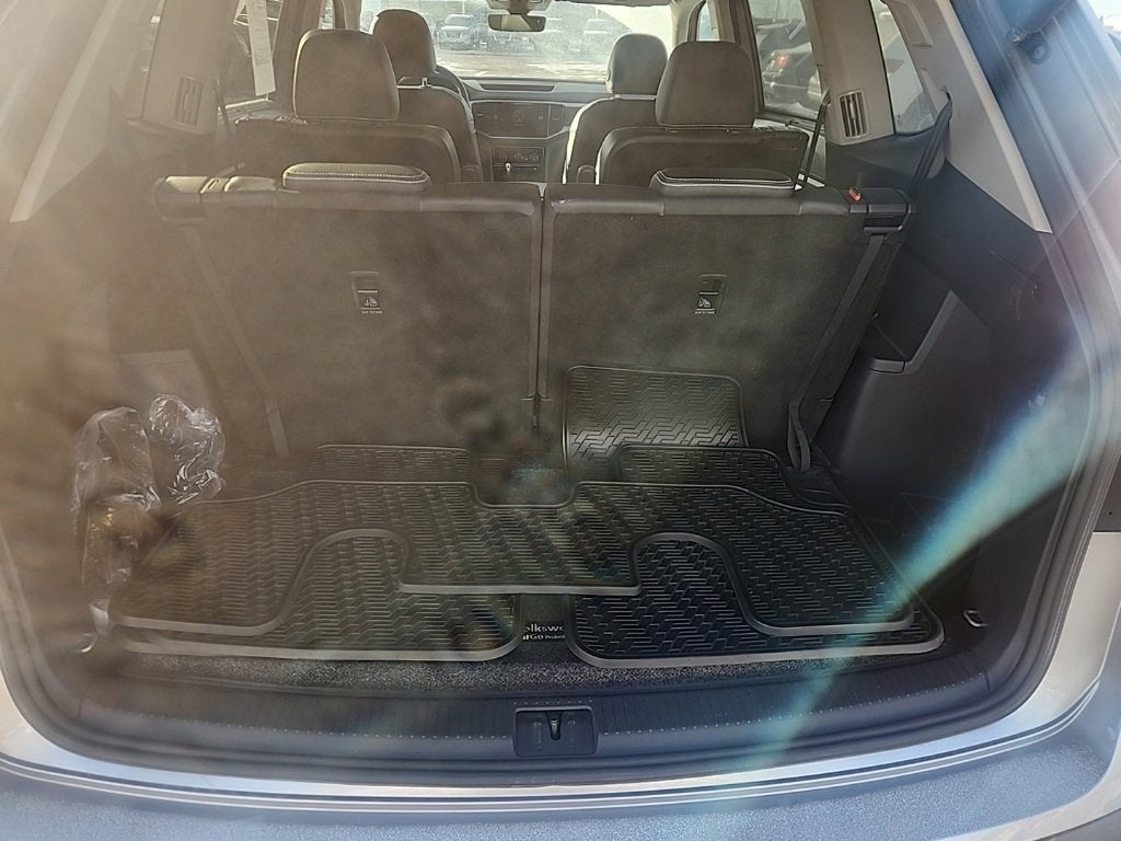 2023 Volkswagen Atlas 3.6L V6 SEL Premium R-Line