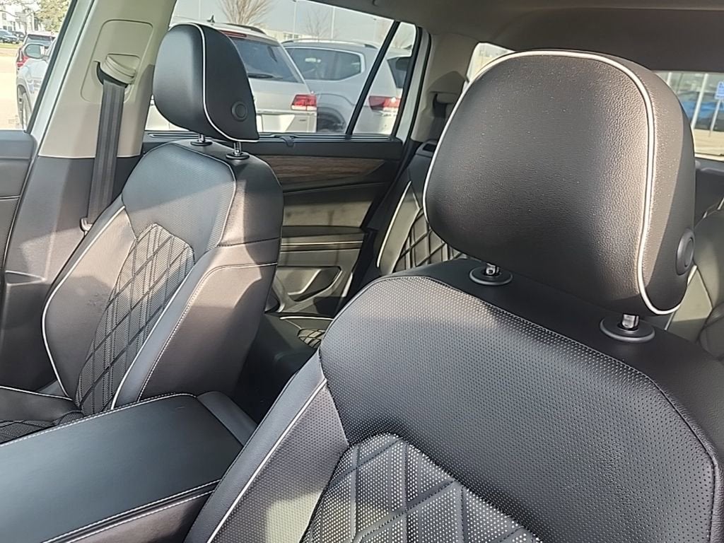 2024 Volkswagen Atlas 2.0T SEL Premium R-Line