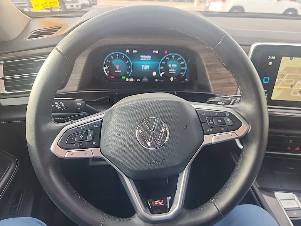2024 Volkswagen Atlas 2.0T SEL Premium R-Line