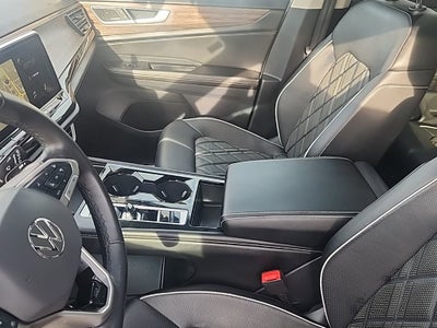 2024 Volkswagen Atlas 2.0T SEL Premium R-Line