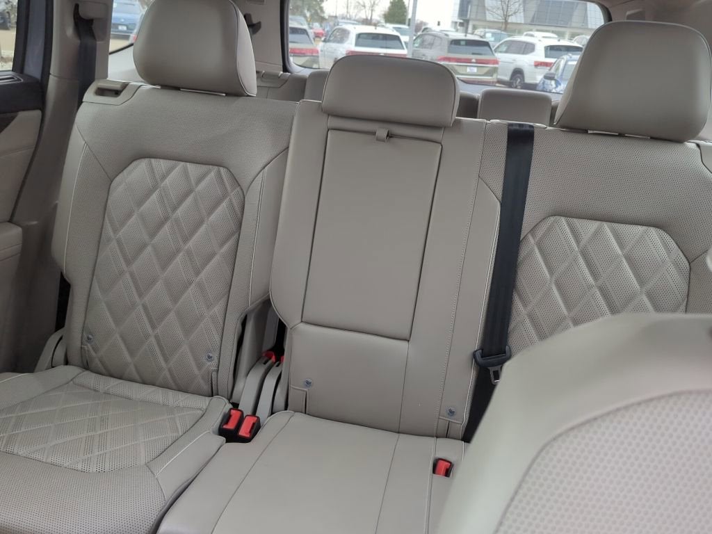 2024 Volkswagen Atlas 2.0T SEL Premium R-Line