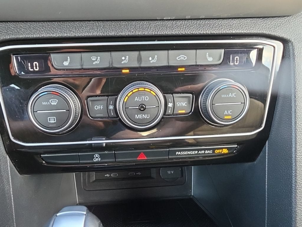 2023 Volkswagen Atlas Cross Sport 2.0T SE w/Technology