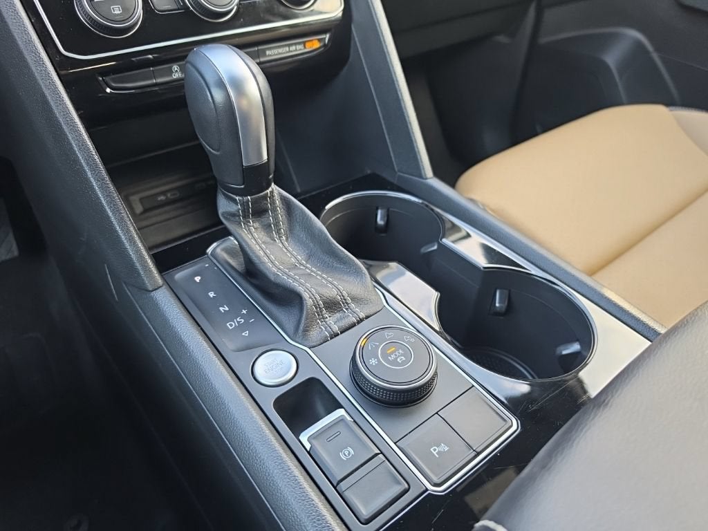 2023 Volkswagen Atlas Cross Sport 2.0T SE w/Technology