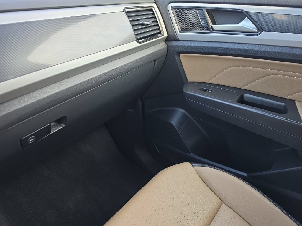 2023 Volkswagen Atlas Cross Sport 2.0T SE w/Technology