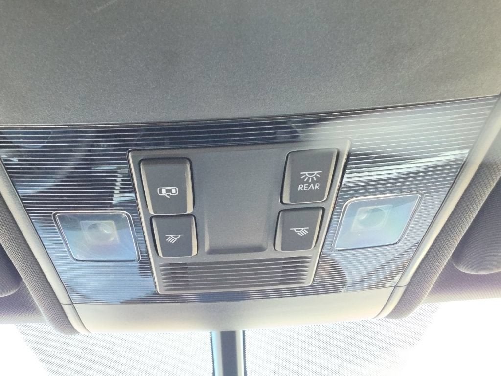 2023 Volkswagen Atlas Cross Sport 2.0T SE w/Technology