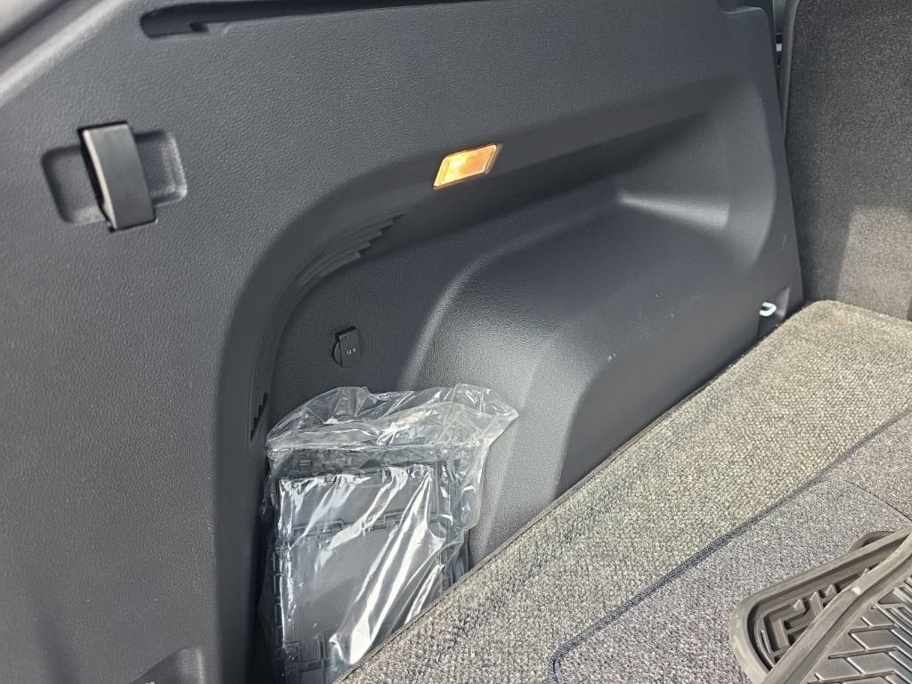 2023 Volkswagen Atlas Cross Sport 2.0T SE w/Technology