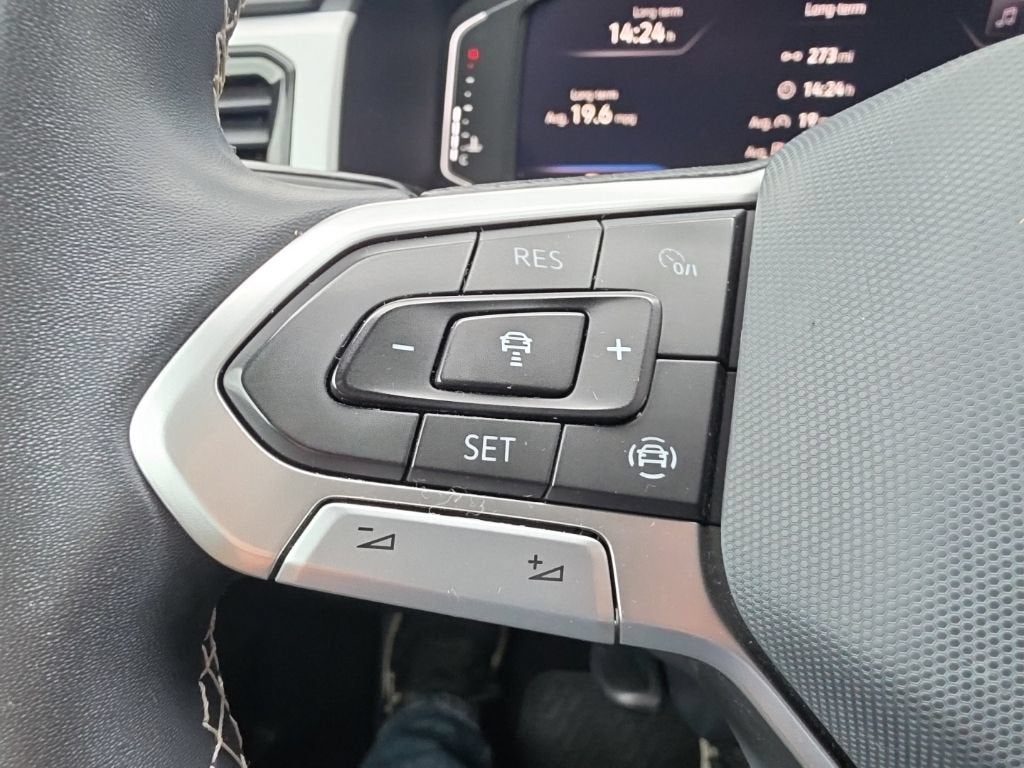 2023 Volkswagen Atlas Cross Sport 2.0T SE w/Technology