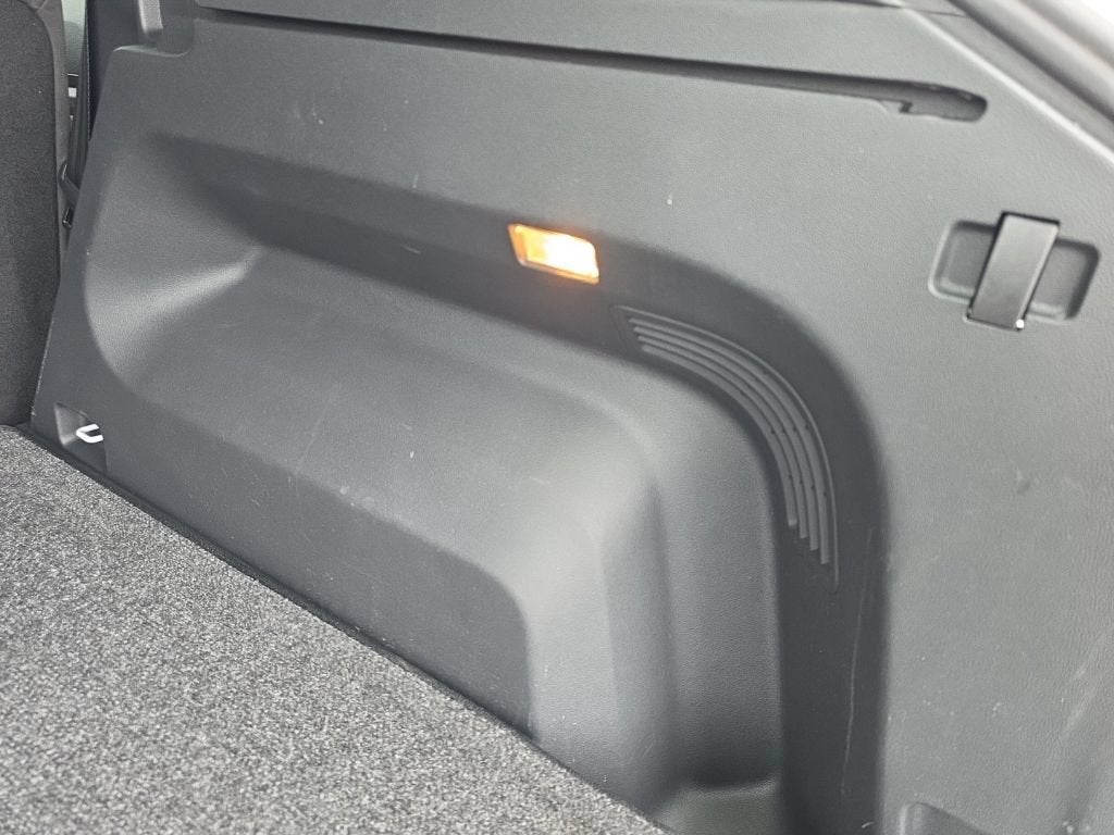 2023 Volkswagen Atlas Cross Sport 2.0T SE w/Technology