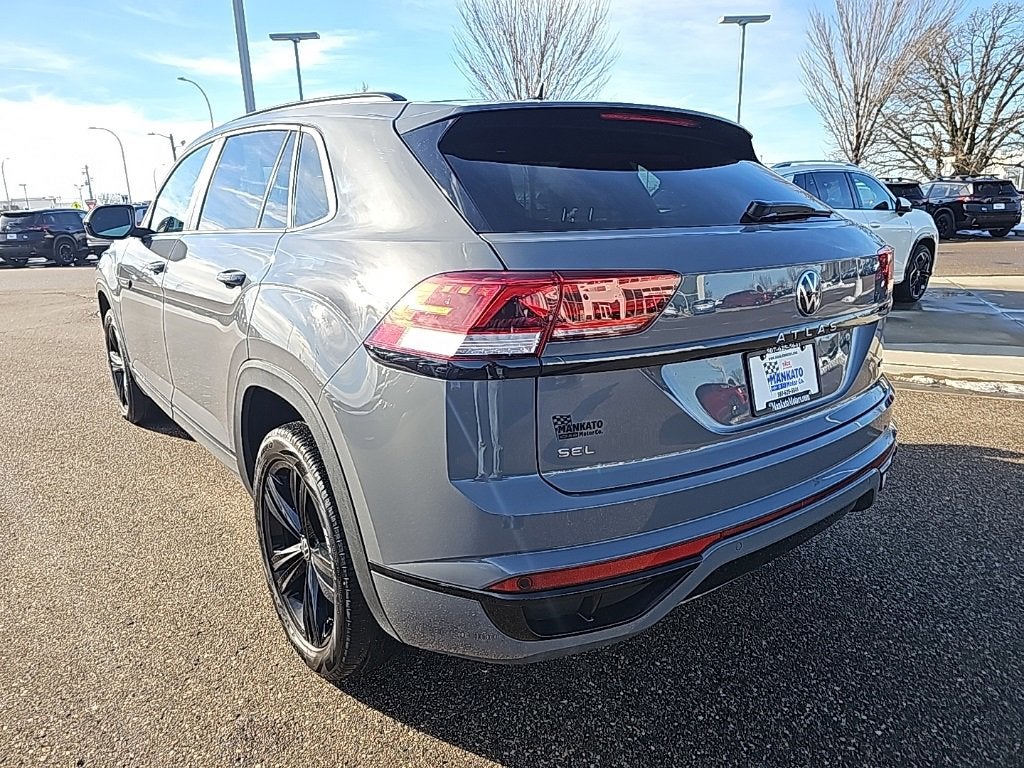 2023 Volkswagen Atlas Cross Sport 2.0T SEL R-Line Black