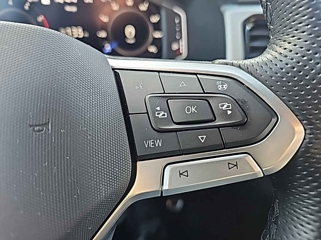 2023 Volkswagen Atlas Cross Sport 2.0T SEL R-Line Black