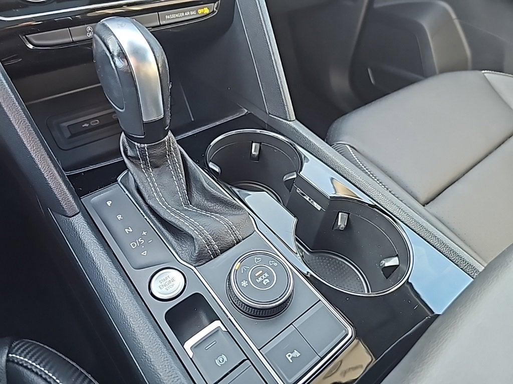 2023 Volkswagen Atlas Cross Sport 2.0T SEL R-Line Black