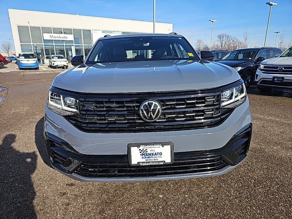 2023 Volkswagen Atlas Cross Sport 2.0T SEL R-Line Black