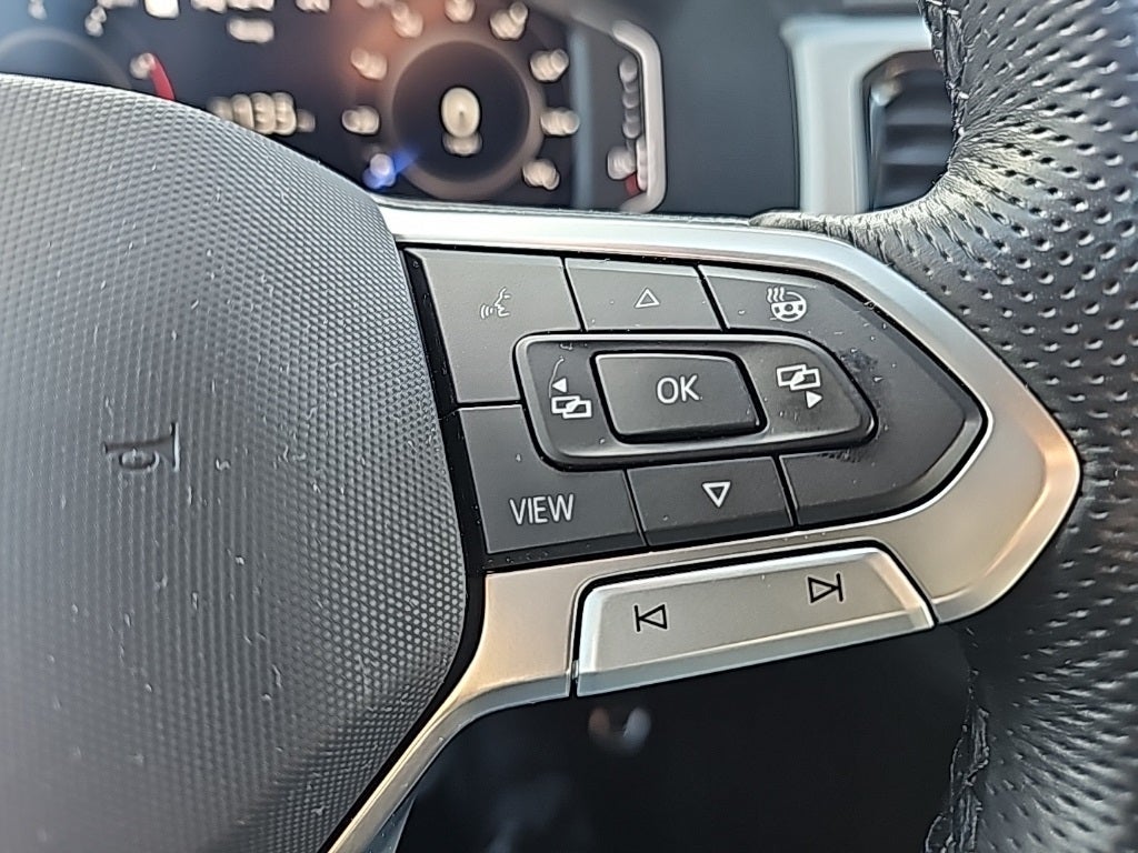 2023 Volkswagen Atlas Cross Sport 2.0T SEL R-Line Black