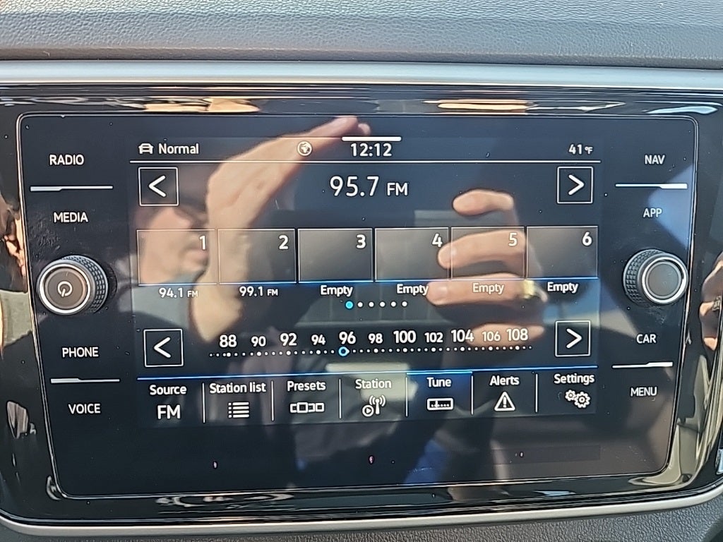 2023 Volkswagen Atlas Cross Sport 2.0T SEL R-Line Black