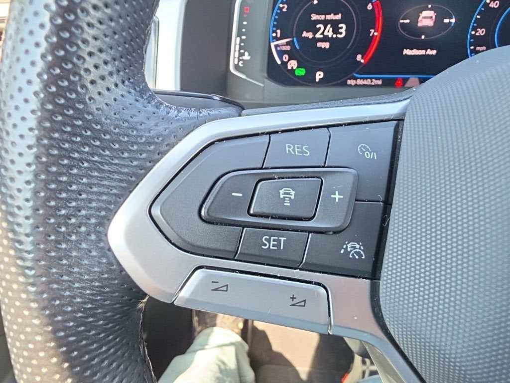 2021 Volkswagen Atlas Cross Sport 3.6L V6 SEL R-Line