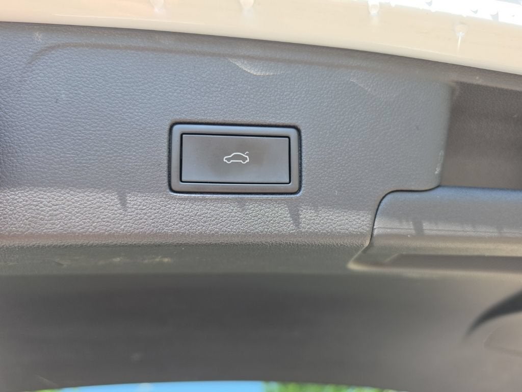 2021 Volkswagen Atlas Cross Sport 3.6L V6 SEL R-Line