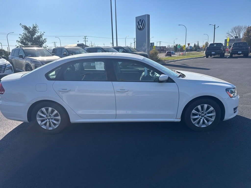 2013 Volkswagen Passat S
