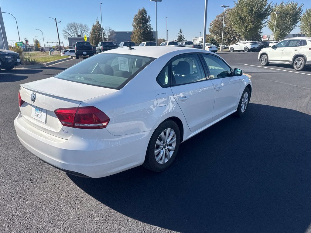 2013 Volkswagen Passat S