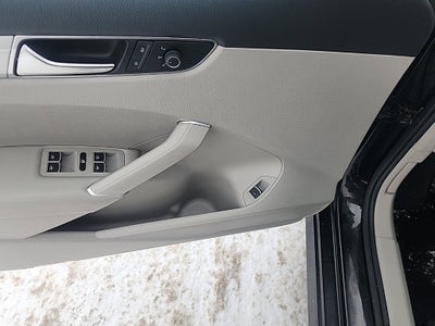 2016 Volkswagen Passat 1.8T S