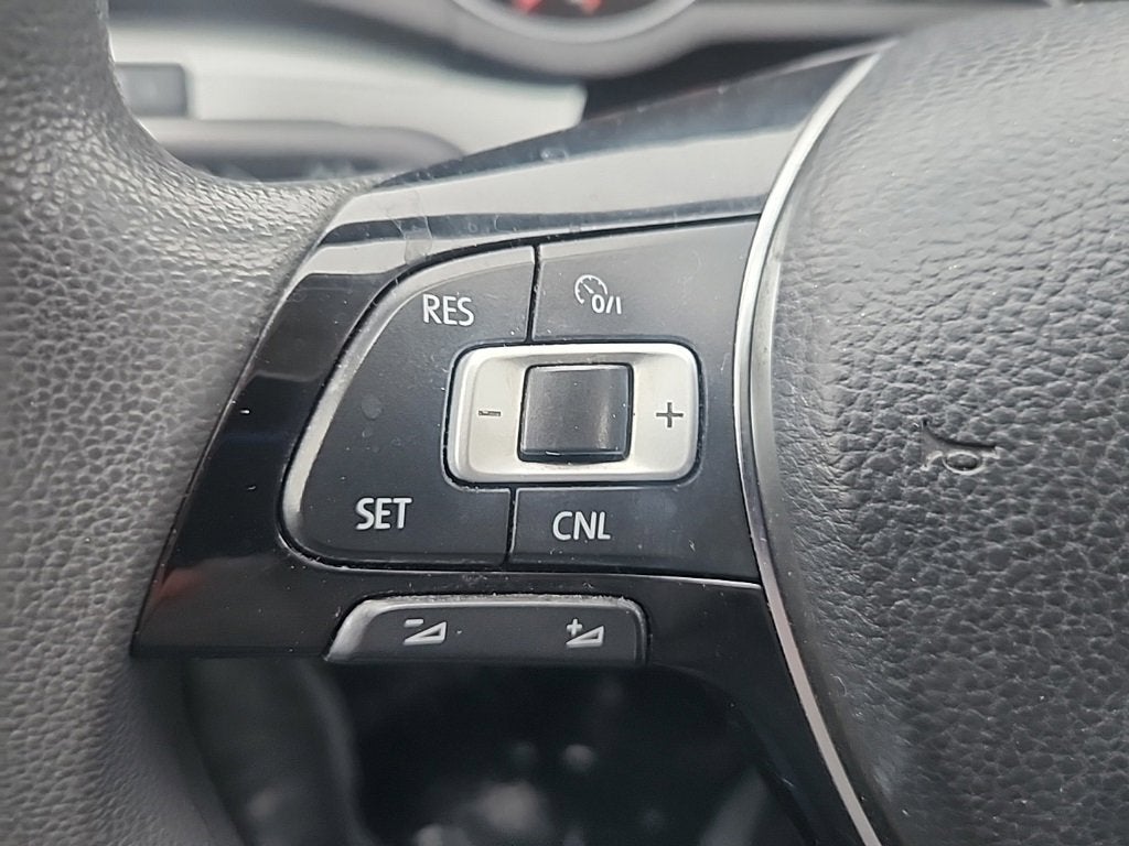 2016 Volkswagen Passat 1.8T S