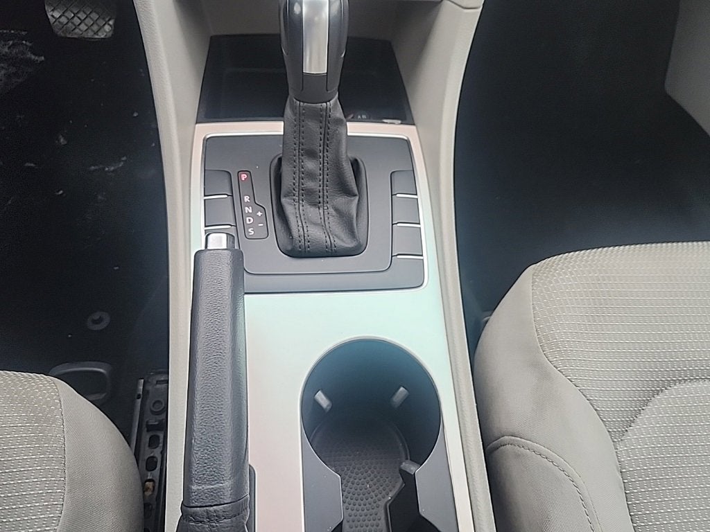 2016 Volkswagen Passat 1.8T S