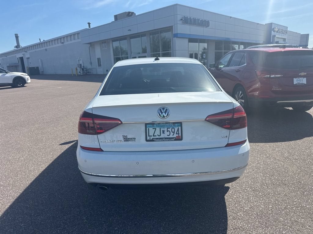 2017 Volkswagen Passat 1.8T SEL Premium