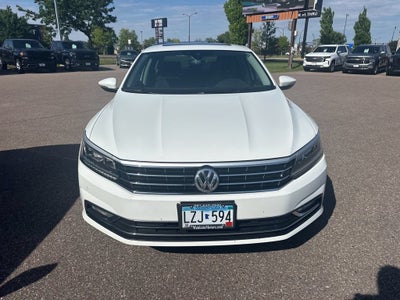 2017 Volkswagen Passat 1.8T SEL Premium