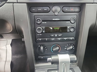 2007 Ford Mustang GT Deluxe