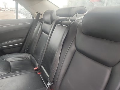 2016 Chrysler 300 Limited