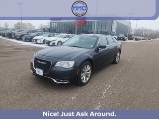 2016 Chrysler 300 Limited