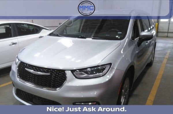 2023 Chrysler Pacifica's photo