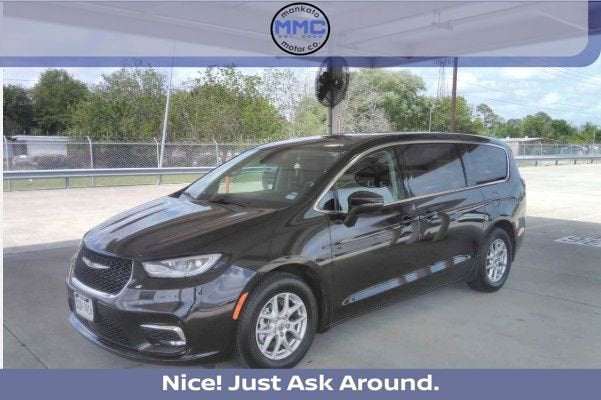 2023 Chrysler Pacifica's photo