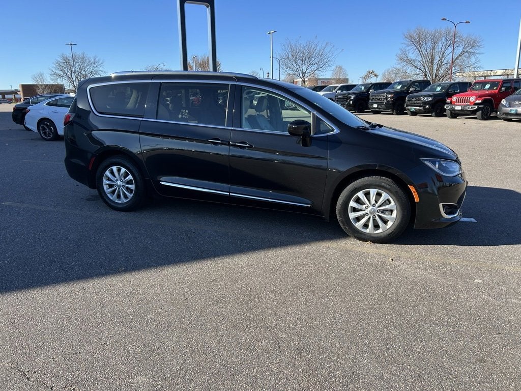 2018 Chrysler Pacifica Touring L Plus