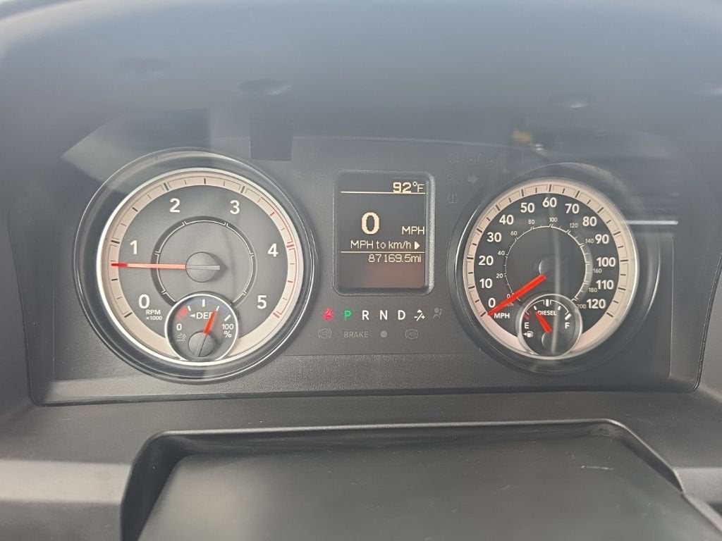 2017 RAM 2500 Tradesman Crew Cab 4x4 8' Box