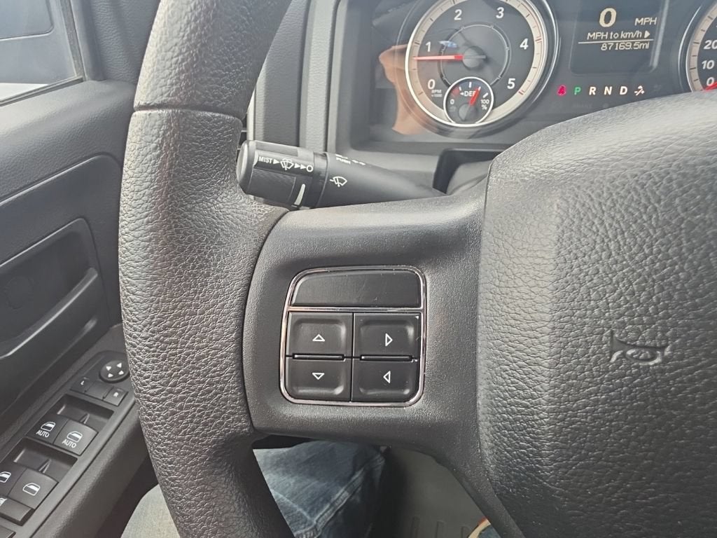 2017 RAM 2500 Tradesman Crew Cab 4x4 8' Box
