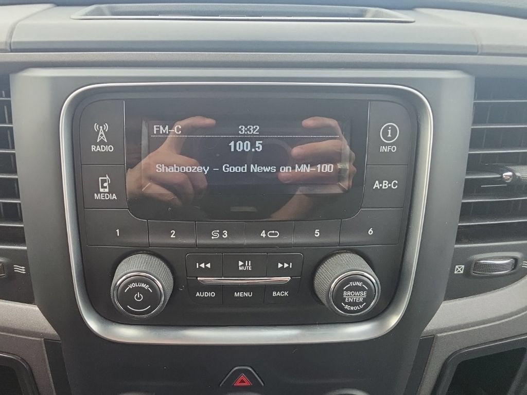 2017 RAM 2500 Tradesman Crew Cab 4x4 8' Box