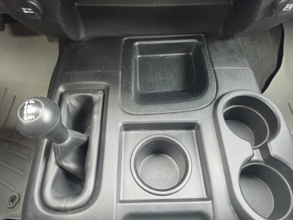 2017 RAM 2500 Tradesman Crew Cab 4x4 8' Box