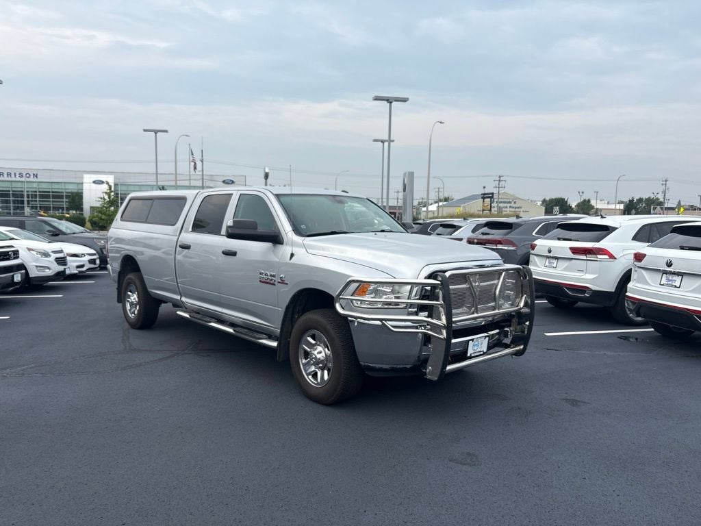 2017 RAM 2500 Tradesman Crew Cab 4x4 8' Box