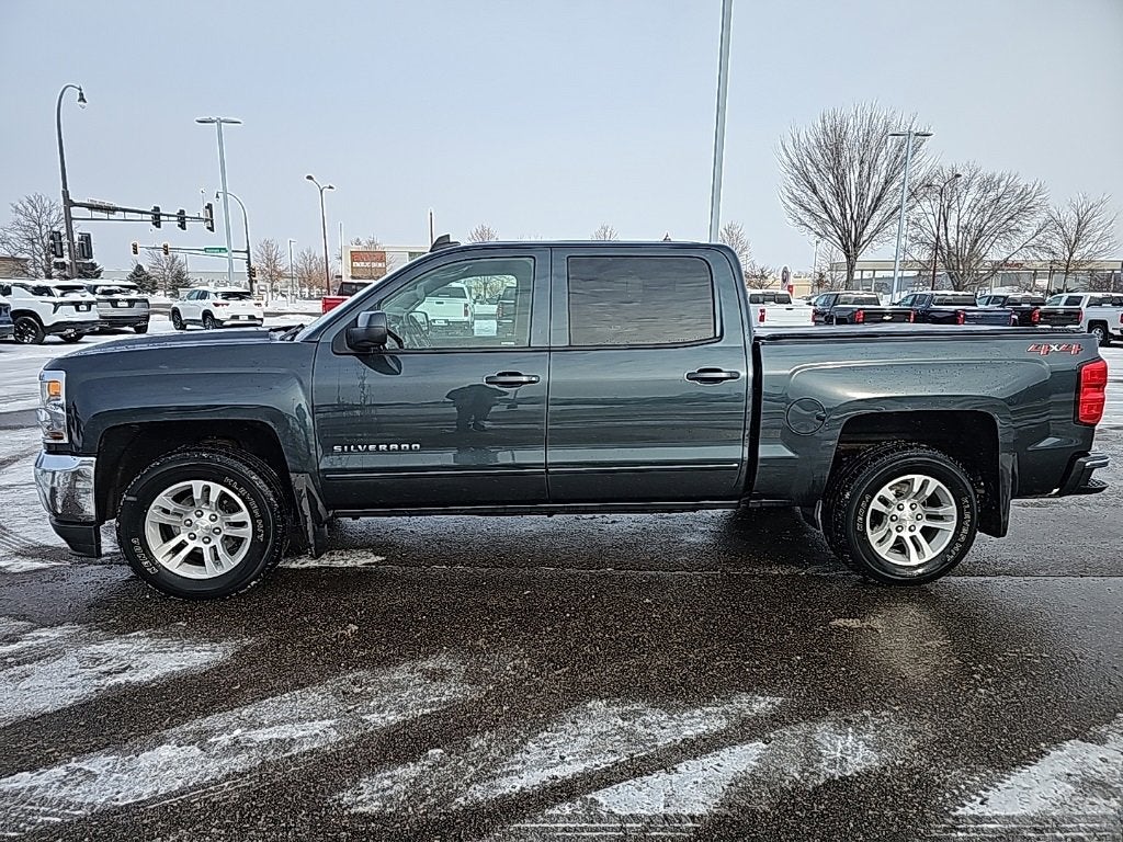 Used 2018 Chevrolet Silverado 1500 LT with VIN 3GCUKREC1JG259872 for sale in Mankato, Minnesota