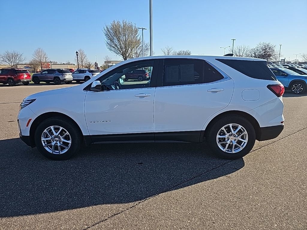 Used 2022 Chevrolet Equinox LT with VIN 3GNAXUEV4NL221355 for sale in Mankato, Minnesota
