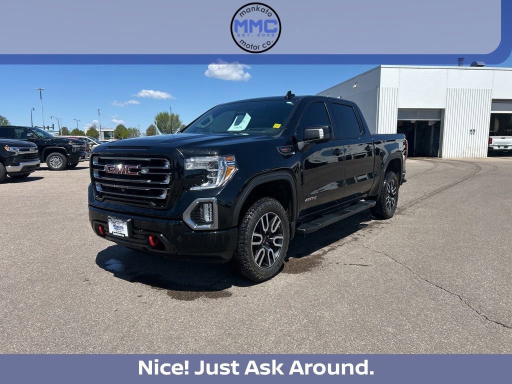2019 GMC Sierra 4WD Crew Cab Short Box AT4's photo