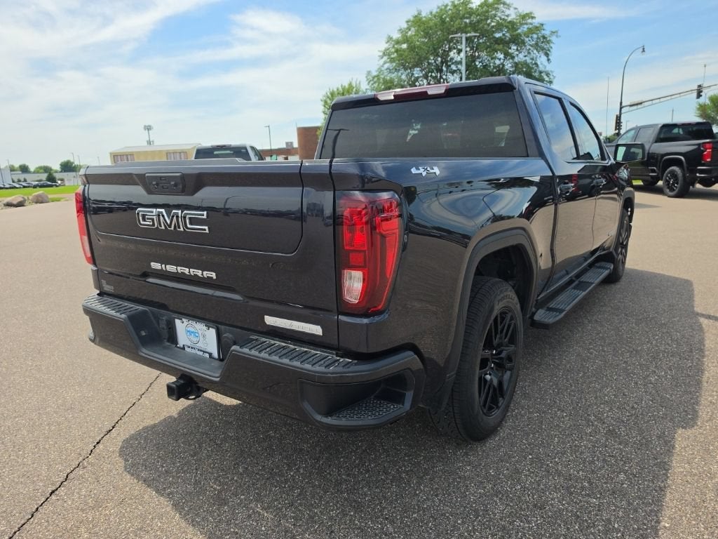 2022 GMC Sierra 1500 Elevation